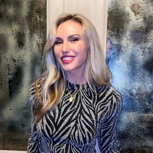 Meet your Posher, Rebecca